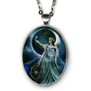 Frigg. Classic Elegance Pendant Necklace